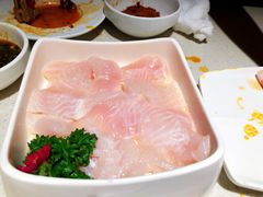 -海底捞火锅鲜切牛肉主题店(长寿路店)
