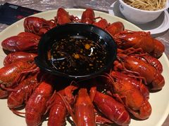-巴厘龙虾·榜首油焖大虾(音乐学院·沿江酒馆店)