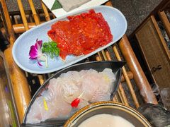 -老牌坊云南鱼豆花火锅(哈西万达店)
