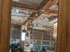 -蜜桃餐厅·伴山(湖滨商业街店)