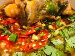 -肖肖酸萝卜鱼火锅(总店)