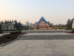 -上海市龙华烈士陵园