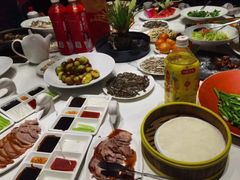 -皇城根·鲁菜济南菜·吊炉烤鸭·炒鸡鱼头(济南旗舰店)