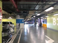 -上海来福士广场-停车场