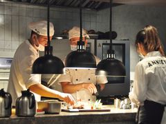 -阿妮叶李(光谷世界城店)