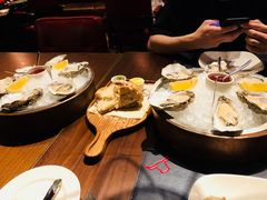 -恰餐厅及酒吧 CHAR Bar & Grill (北京丽都皇冠假日店)
