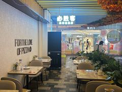 -必胜客(WOW中心城店)