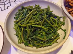 -客家大院·非遗赣南客家菜(郁孤台店)