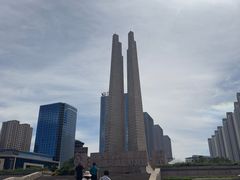 -唐山抗震纪念碑广场