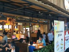 -鸿通城购物中心