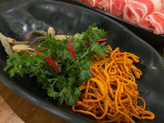 -捞王锅物料理(上海世茂广场店)