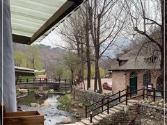 -北京水岸山吧度假村(雁栖镇店)