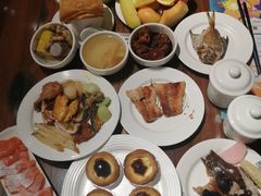 -四海一家自助餐(益田假日广场店)