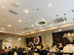 大堂-康师傅私房牛肉面(马泉营奥莱店)