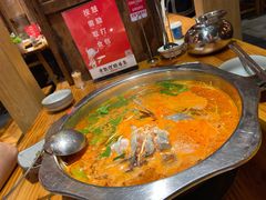 酸汤鱼-野山舂·贵州现舂酸汤火锅(鸿通城店)