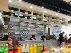 -百品聚旋转火锅(万德庄店)