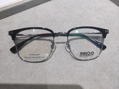 -博士眼镜(东莞明丰广场店)