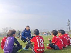 -飞梦少儿足球培训(塘桥校区)