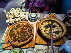 -蚝堡海鲜·威海菜·海肠捞饭·烧烤·亚洲吃蚝公司(幸福门店)