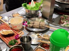 -围炉肉舍•炭烤活鳗•丹东海鲜烤肉(步行街店)