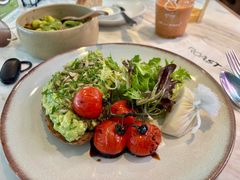 -ROAST coffee & eatery