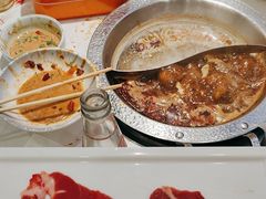 -嘎琉鲜切牛肉自助火锅