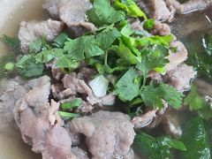 -大众跷脚牛肉馆·非遗传承单位(峨眉山店)