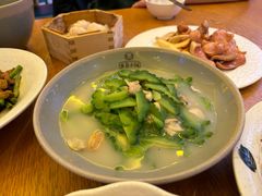 -美食小镇·观赏珍稀鸟类·长隆熊猫酒店