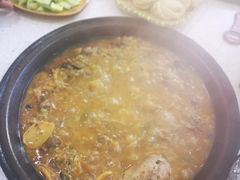 -满族铁锅炖鱼笨鸡农家菜(海关小区店)