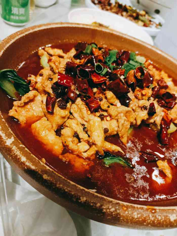 红尖椒食府(红军大街店)-"买的58元双人餐,三个女生吃妥妥的,比盒.