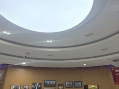 -雅悦齿科(顾村公园店)