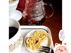 玫瑰豆沙糕（切面图）-好利来(北顺城路店)