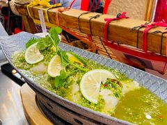 -小小集渔·泰式大排档(太古里香槟店)