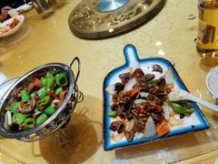 -凯盛食府(右玉小吃街店)