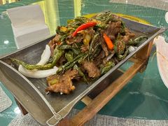 干辣椒炒牛肉-平壤馆(西塔街店)