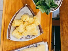 -毛辣果·贵州红酸汤牛肉火锅(西单店)