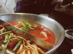 -湊湊火锅·茶憩(新中关购物中心店)