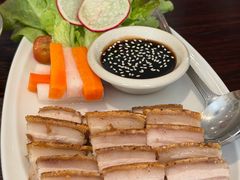 -Chom Cafe and Restaurant