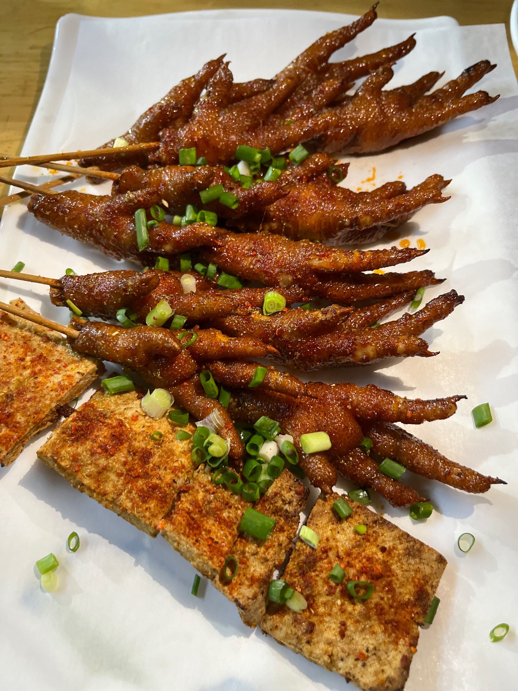 夜宵新宠:烧烤小吃