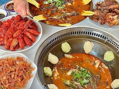 -丹水桥地锅鱼·翘嘴鲌·地方特色全鱼宴(丹江口大坝店)