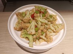 -小船渔村•大连菜•大连焖鱼(黄河路店)