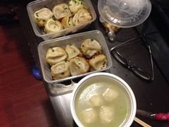 -小杨生煎(金山百联购物中心3楼店)