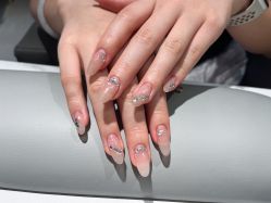 -丽心自助美甲美睫