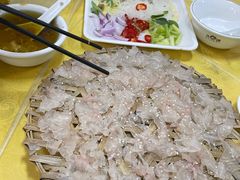 -官塘陈记鱼生·潮汕砂锅粥·牛肉火锅(潮枫路总店)