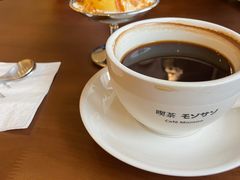-Café Monson