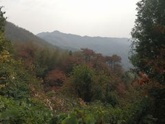 -梅岭月亮湾山体公园
