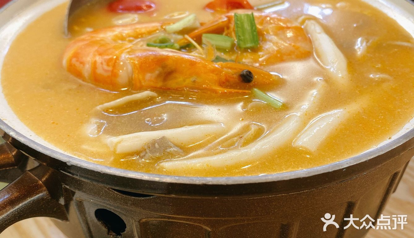 咖喱牛腩好好吃！拌饭太香了[吐舌]