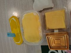 -蜜蜂小象·榴莲千层蛋糕(时代汇11栋店)