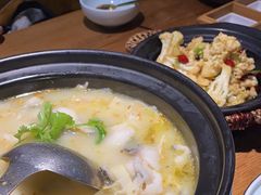 -九锅一堂酸菜鱼(万达广场店)