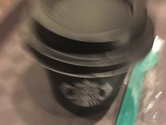 -星巴克臻选(南京金茂览秀城店)